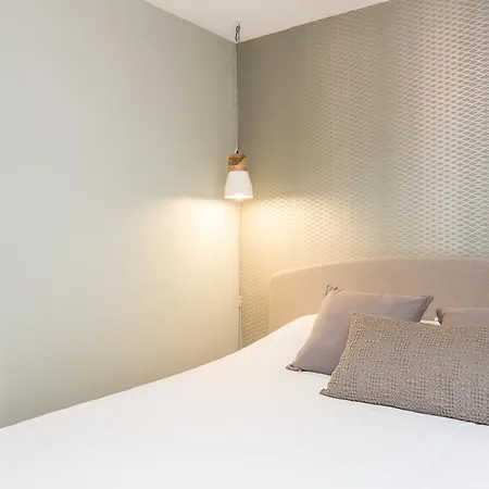 Ateliers De Montmartre Adm Affittacamere 4*